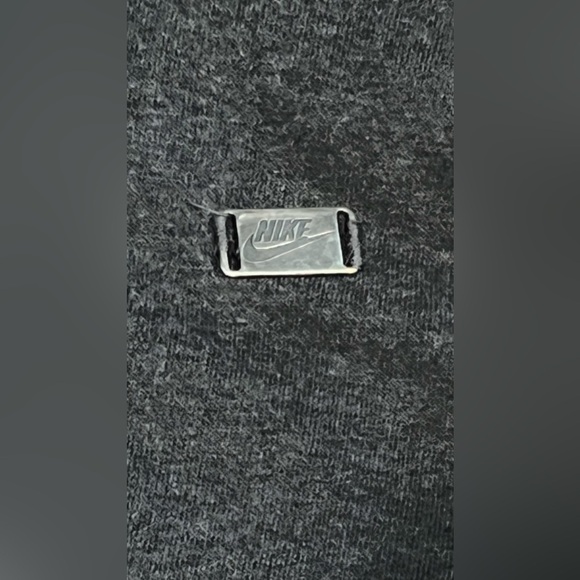 Nike full zip sweater vest with sherpa interior - Picture 4 of 9